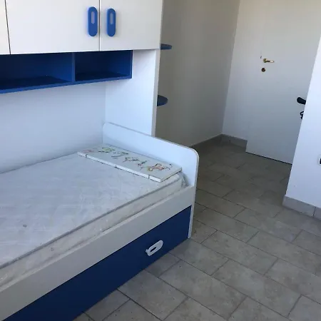 Apartament Via Alfredo Da Sirolo, Nuovo. Sirolo